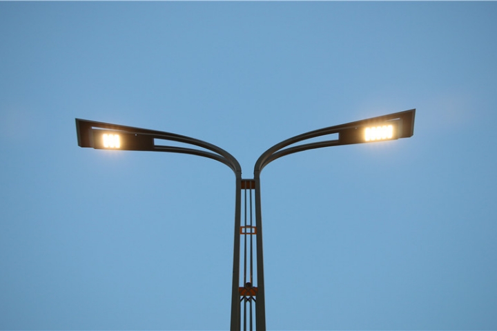 作為中國道路照明領域第一家也是唯一一家主板上市企業，華體科技整合自身優勢，利用5G、Ai算法、邊緣計算等創新技術